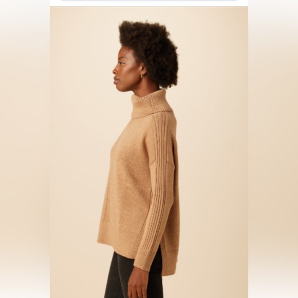 Amour Vert Adlenia Wool turtleneck tunic sweater, XS, camel - Picture 3 of 8
